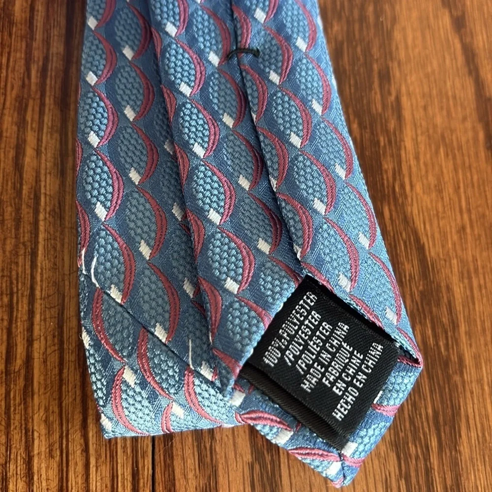 NWT Perry Ellis Blue and Pink Men's neck Tie